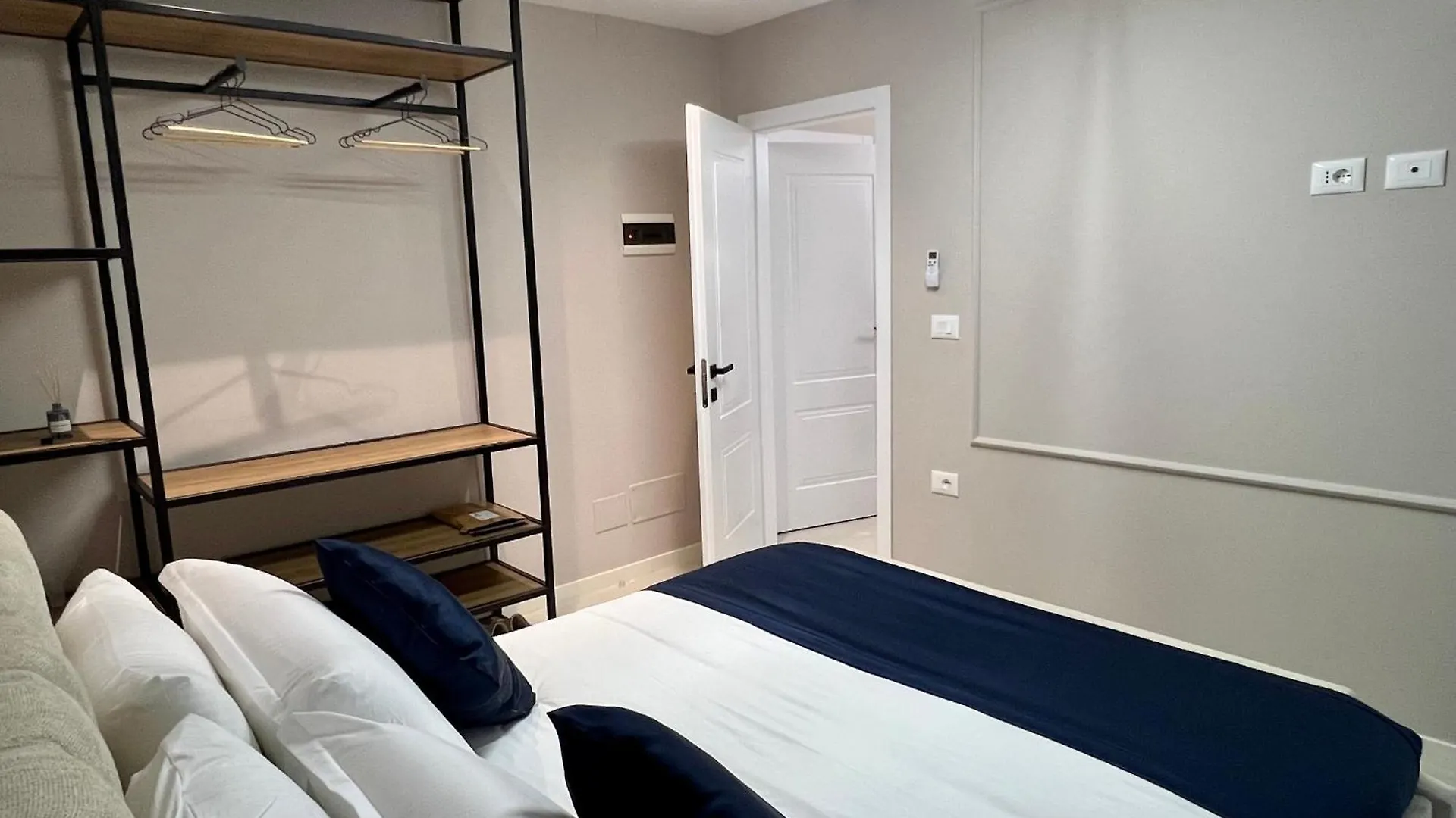The Harmony Duo Apartment Tirana 0*,  Albania